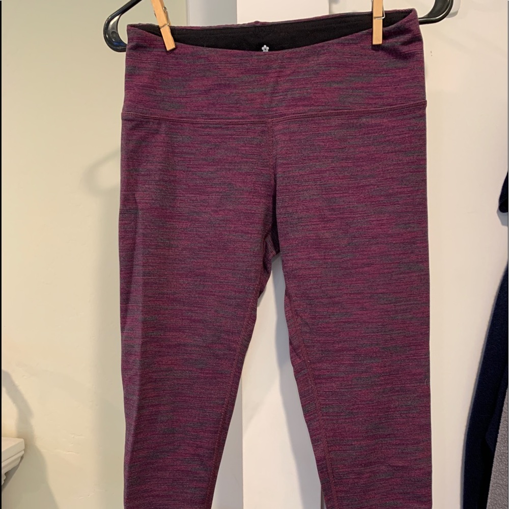 Tuff Athletics Capri Length Leggings/Workout Pants